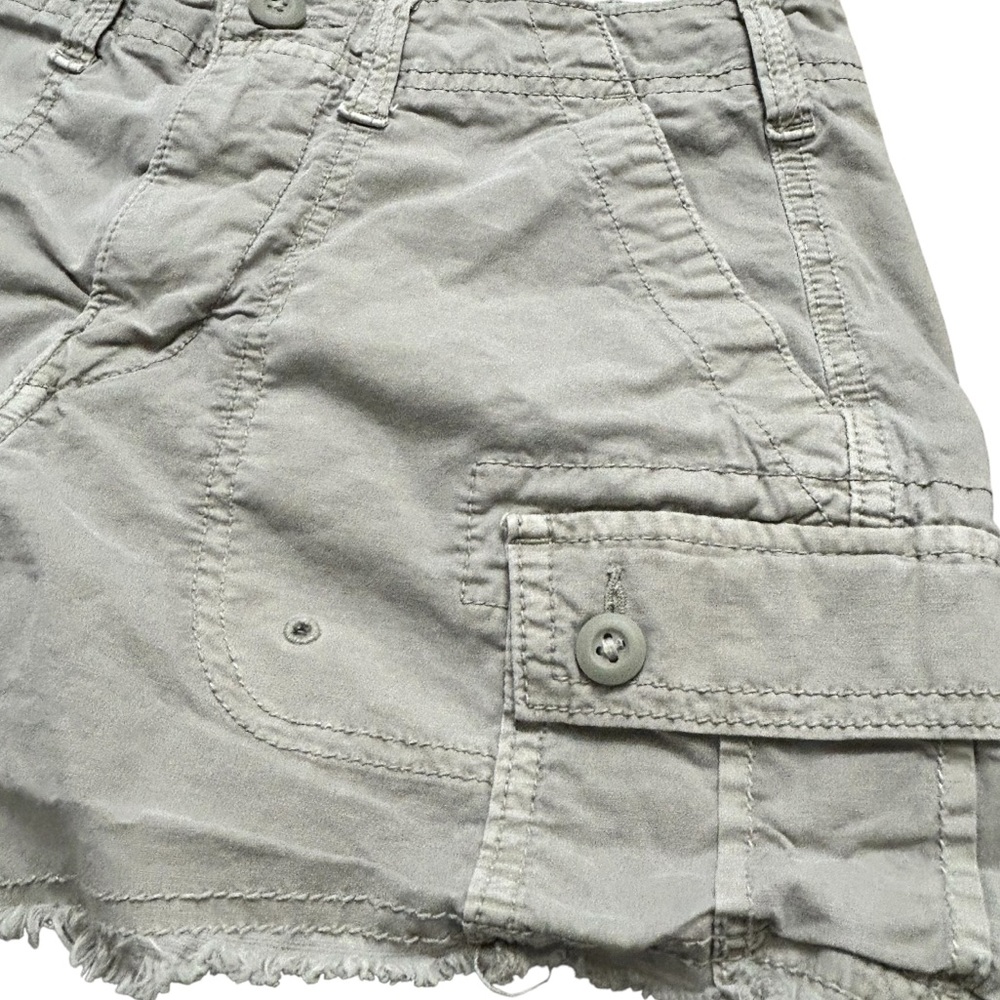 American Eagle 90’s Boyfriend Short Khaki Cargo Women’s Size 2 - Picture 7 of 11